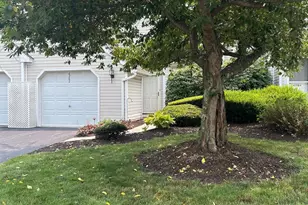 6262 Spring Knoll Dr, Harrisburg, PA 17111 - Photo 3