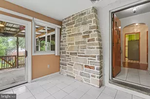 210 Greenwood Ct, Harrisburg, PA 17109 - Photo 17