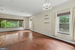 210 Greenwood Ct, Harrisburg, PA 17109 - Photo 9
