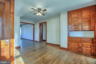 1126 E Chocolate Ave, Hershey, PA 17033 - Photo 9