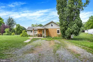 977 Laudermilch Rd, Palmyra, PA 17078 - Photo 3