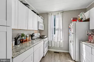 2450 Elm St, Harrisburg, PA 17103 - Photo 11