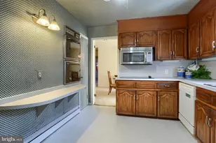612 Latshmere Dr W, Harrisburg, PA 17109 - Photo 15
