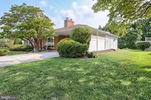612 Latshmere Dr W, Harrisburg, PA 17109 - Photo 3