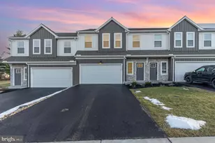 7869 Oakbrook Dr, Harrisburg, PA 17112 - Photo 1