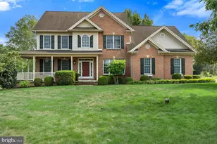 111 Crabapple Ct, Hummelstown, PA 17036 - Photo 1