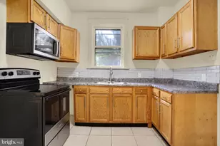 2708 Lexington St, Harrisburg, PA 17110 - Photo 13