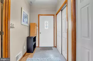 1301 Colonial Club Dr, Harrisburg, PA 17112 - Photo 5