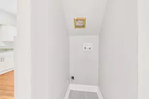 2203 Walnut St, Harrisburg, PA 17103 - Photo 9