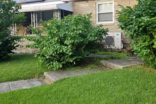 1358 Pieffers Ln, Harrisburg, PA 17113 - Photo 5