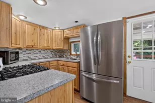 1291 Stone Gln Rd, Dauphin, PA 17018 - Photo 11