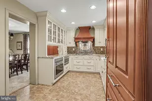40 Cedar Ave, Hershey, PA 17033 - Photo 9
