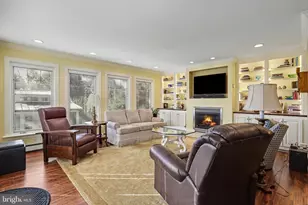 40 Cedar Ave, Hershey, PA 17033 - Photo 13