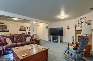 5688 Aberdeen Dr, Harrisburg, PA 17111 - Photo 31