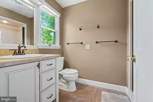 2317 Forest Hills Dr, Harrisburg, PA 17112 - Photo 23