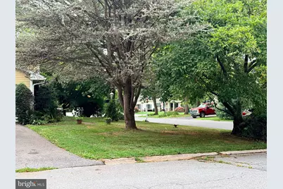 739 Lexington Avenue, Hershey, PA 17033 - Photo 7
