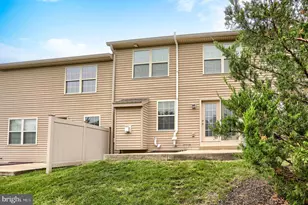 4287 Emily Dr, Harrisburg, PA 17112 - Photo 27