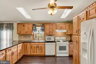 2023 Eshelman St, Middletown, PA 17057 - Photo 9