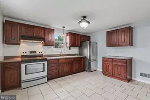 3712 Green St, Harrisburg, PA 17110 - Photo 7
