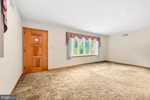 1440 Wanda Ln, Harrisburg, PA 17109 - Photo 9