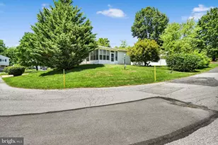 1440 Wanda Ln, Harrisburg, PA 17109 - Photo 7