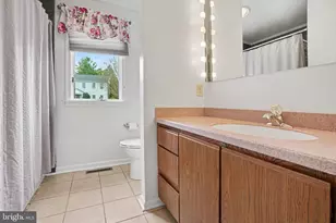2093 Fairway Ln, Harrisburg, PA 17112 - Photo 17