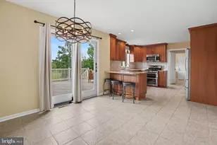 2093 Fairway Ln, Harrisburg, PA 17112 - Photo 7