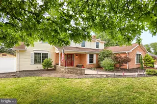 4079 Wimbledon Dr, Harrisburg, PA 17112 - Photo 7