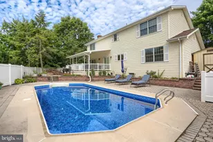 4079 Wimbledon Dr, Harrisburg, PA 17112 - Photo 3