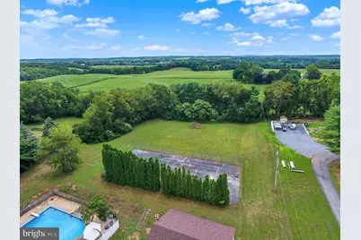 900 S Meadow Lane, Palmyra, PA 17078 - Photo 25