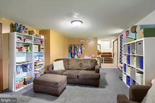 900 S Meadow Ln, Palmyra, PA 17078 - Photo 9