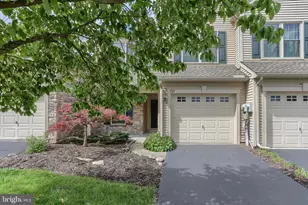 731 Creekside Dr, Hummelstown, PA 17036 - Photo 3