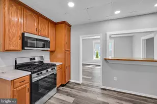 653 E Market St, Williamstown, PA 17098 - Photo 13