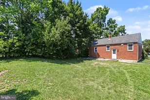 6411 Somerset St, Harrisburg, PA 17111 - Photo 3
