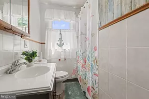 6411 Somerset St, Harrisburg, PA 17111 - Photo 15