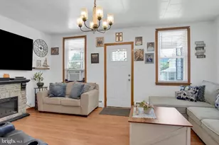 411 Elizabeth St, Williamstown, PA 17098 - Photo 5
