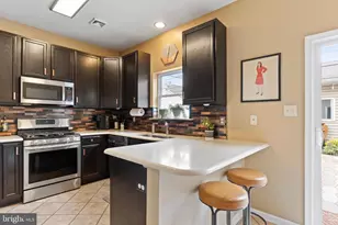 1721 Logan St, Harrisburg, PA 17102 - Photo 11