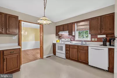 7738 Farmdale Avenue, Harrisburg, PA 17112 - Photo 3