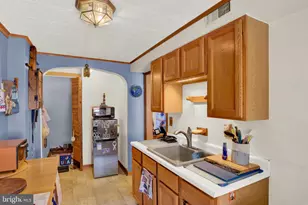 2448 Duke St, Harrisburg, PA 17104 - Photo 7
