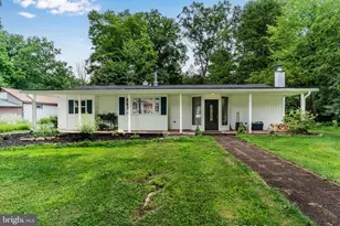 1713 Laurel Rd, Harrisburg, PA 17112 - Photo 1