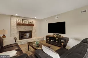 805 Leeds Ct, Harrisburg, PA 17112 - Photo 19