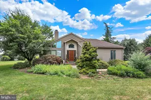 656 Hoffman Dr, Harrisburg, PA 17111 - Photo 3