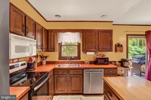 211 Hanshue St, Harrisburg, PA 17113 - Photo 9