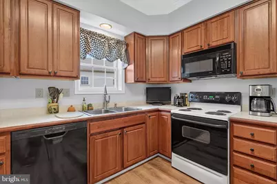 162 Leonard Lane, Harrisburg, PA 17111 - Photo 13