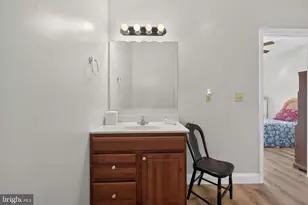 162 Leonard Ln, Harrisburg, PA 17111 - Photo 17