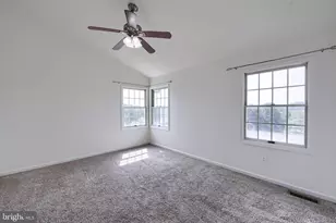 1091 Country Hill Dr, Harrisburg, PA 17111 - Photo 15