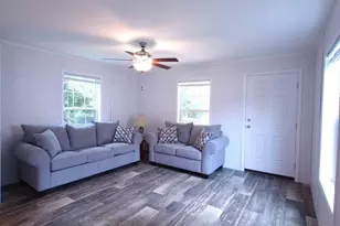 453 E Market St, Williamstown, PA 17098 - Photo 9