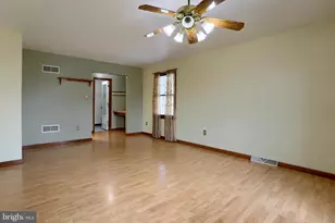 888 Sunny Hill Ln, Harrisburg, PA 17111 - Photo 29