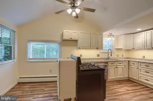 5652 Union Deposit Rd, Harrisburg, PA 17111 - Photo 11