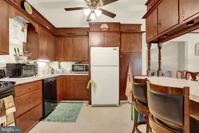 4613 South Road, Harrisburg, PA 17109 - Photo 7